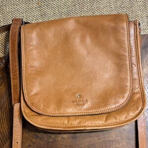 Wild West Classic Leather Crossbody Bag in Tan